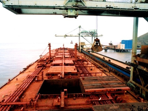 宝钢马迹山二期工程